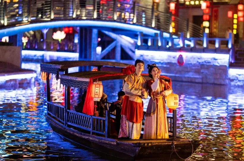 这个七夕，乐华文旅将浪漫“卷”出新高度！音乐、鲜花、泼水狂欢全安排！